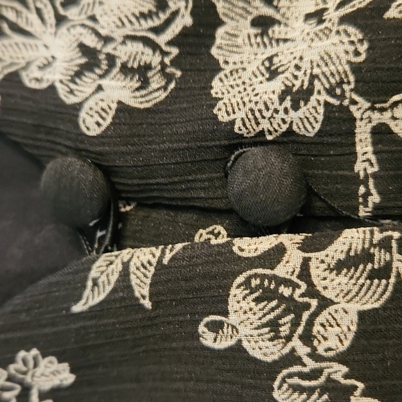 Loft,  Excellent condition,  Women's Top,   lined, Polyester,  Size 4 - Picture 8 of 8